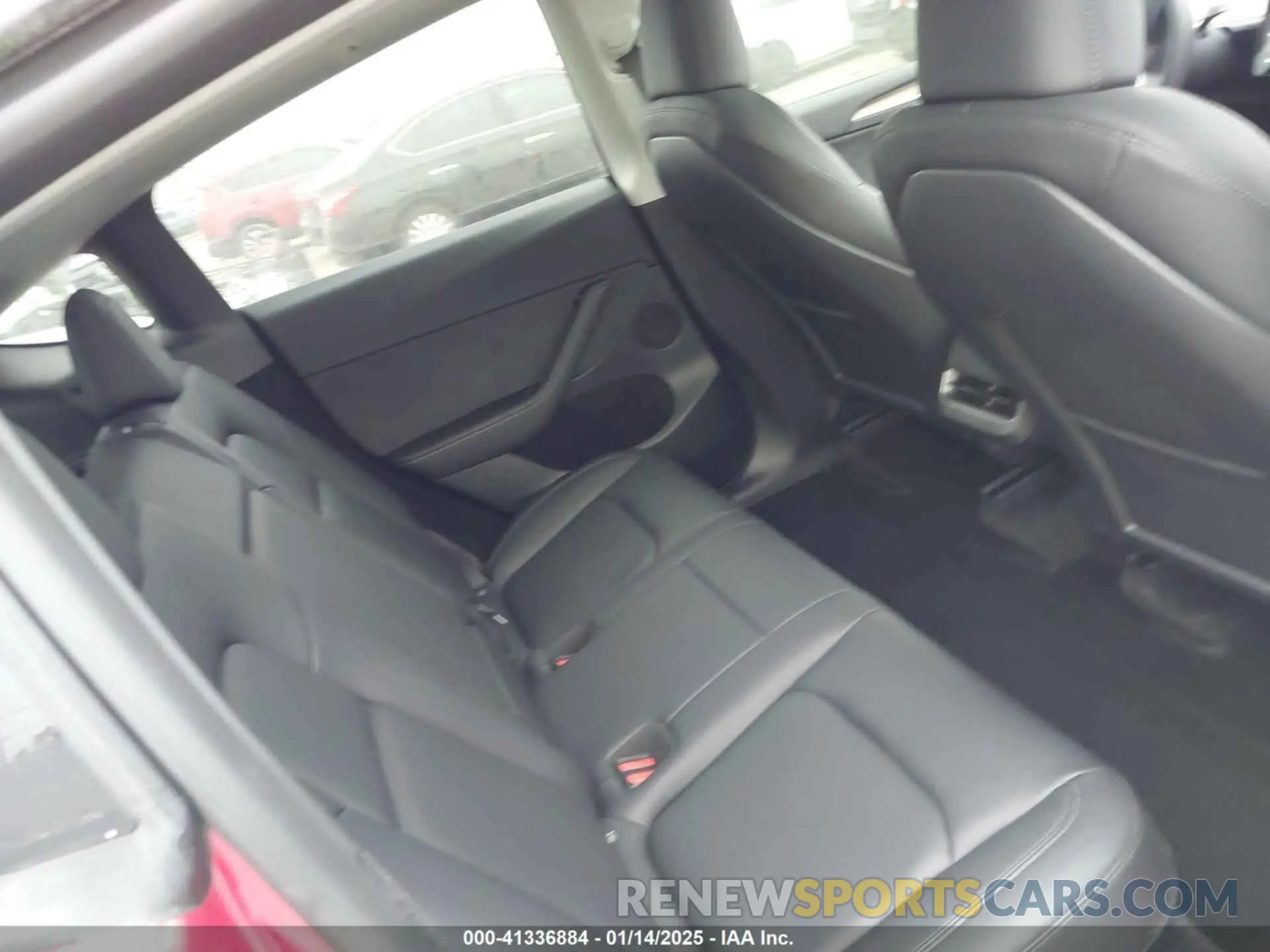 8 Photograph of a damaged car 7SAYGDEF2PF861245 TESLA MODEL Y 2023