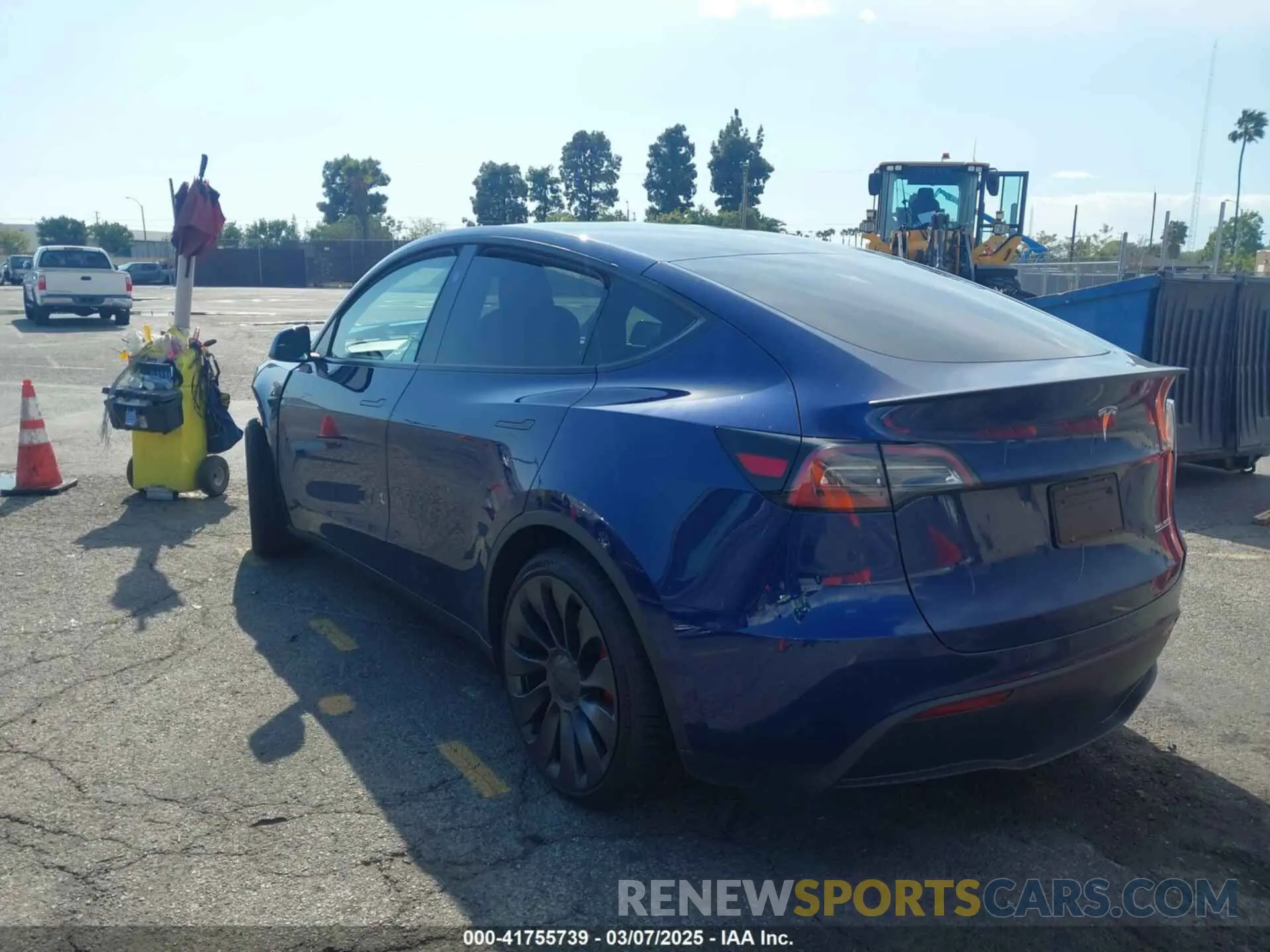 3 Photograph of a damaged car 7SAYGDEF2PF864775 TESLA MODEL Y 2023
