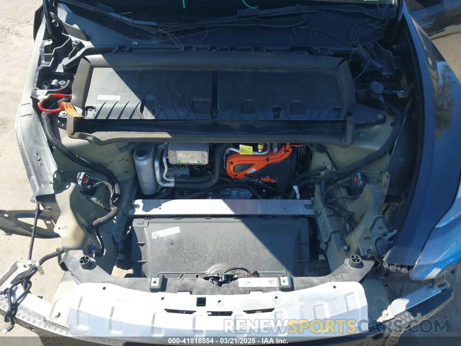 10 Photograph of a damaged car 7SAYGDEF3PF683118 TESLA MODEL Y 2023
