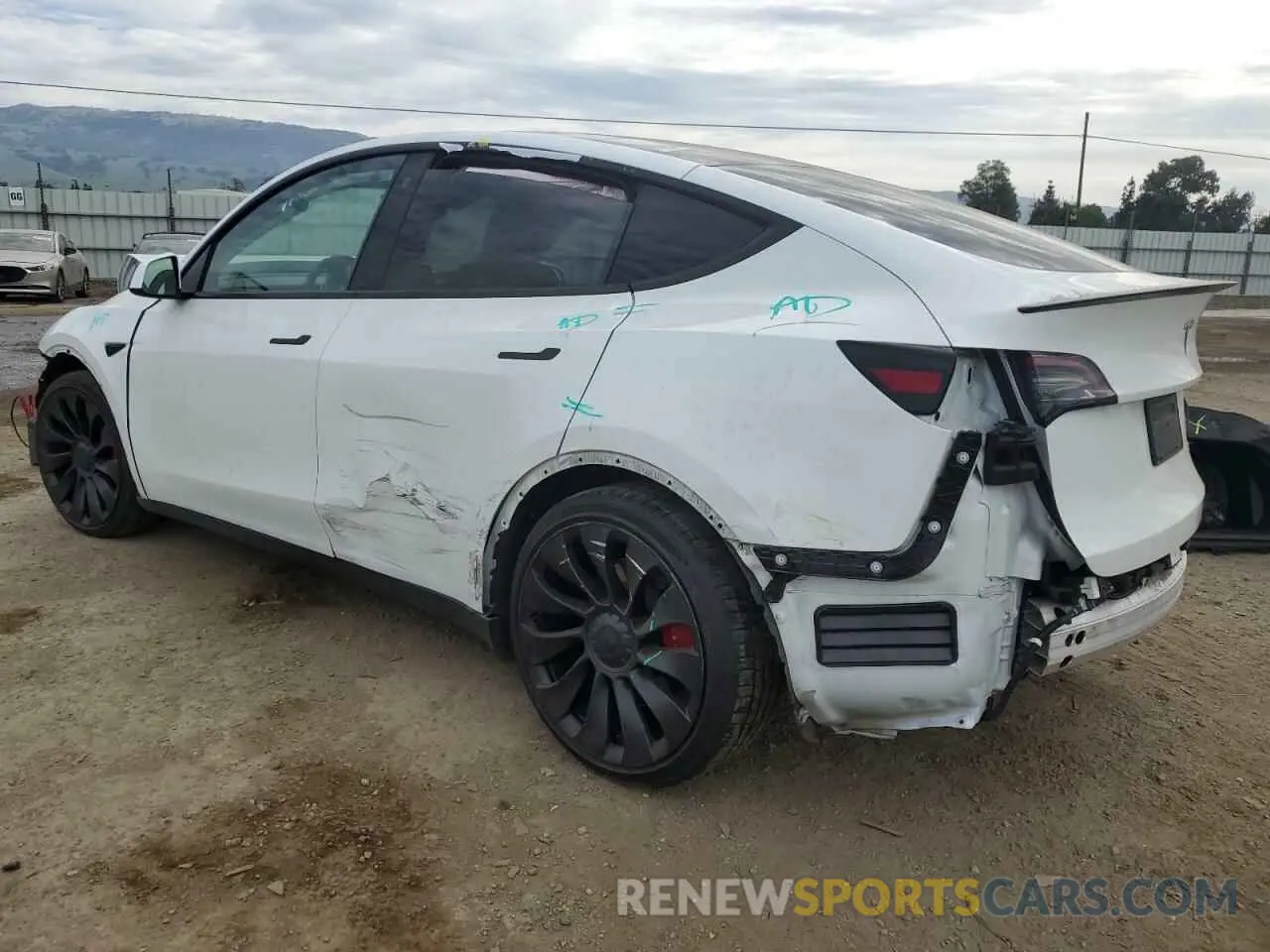 2 Фотография поврежденного автомобиля 7SAYGDEF3PF708311 TESLA MODEL Y 2023