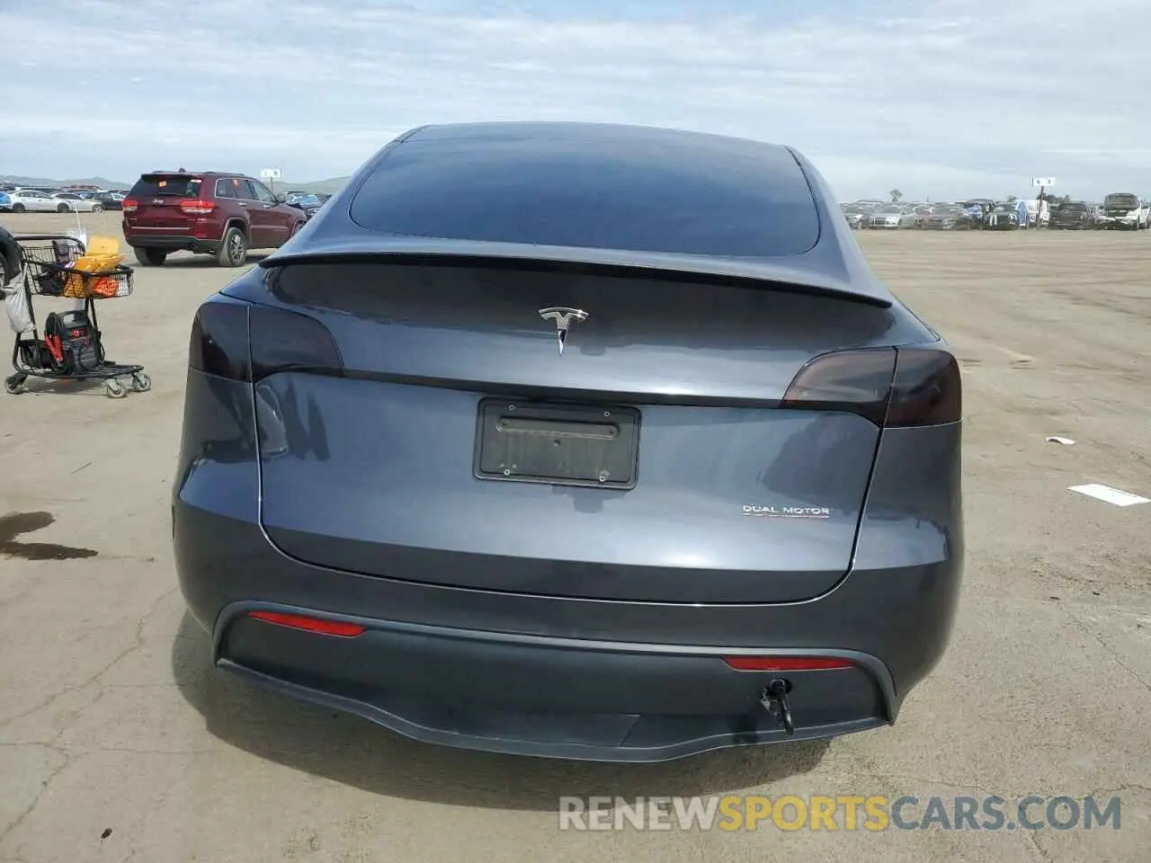 6 Photograph of a damaged car 7SAYGDEF3PF831896 TESLA MODEL Y 2023