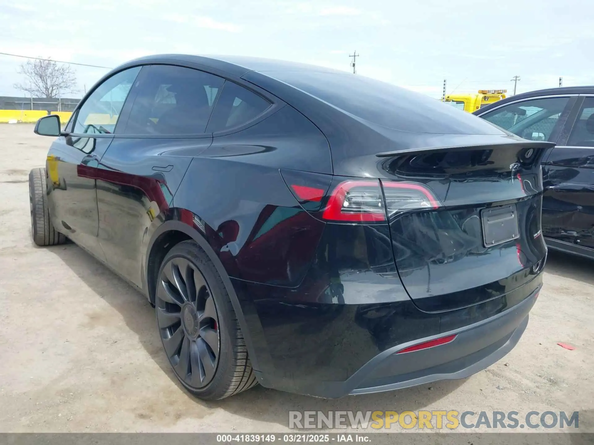 3 Фотография поврежденного автомобиля 7SAYGDEF3PF834863 TESLA MODEL Y 2023