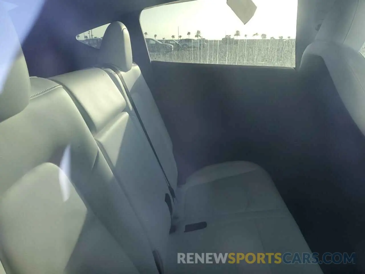 11 Photograph of a damaged car 7SAYGDEF3PF904751 TESLA MODEL Y 2023