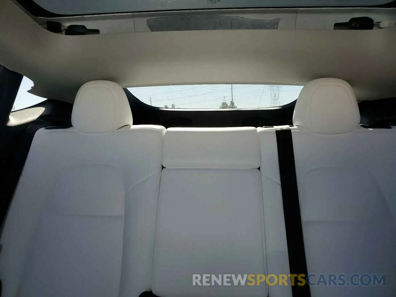 10 Photograph of a damaged car 7SAYGDEF3PF921405 TESLA MODEL Y 2023