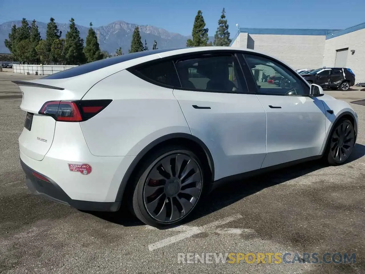 3 Photograph of a damaged car 7SAYGDEF3PF921405 TESLA MODEL Y 2023