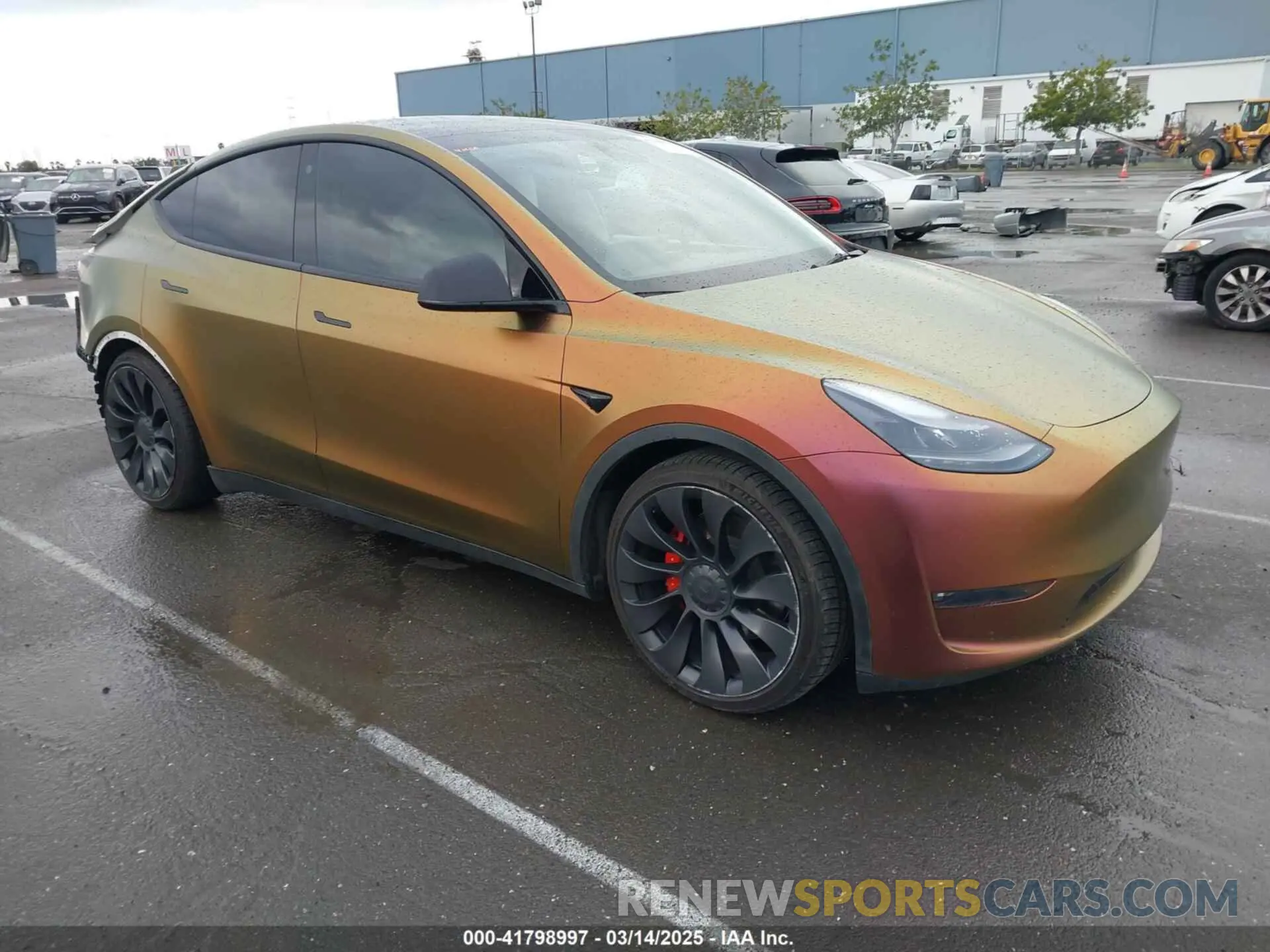 1 Фотография поврежденного автомобиля 7SAYGDEF4PF738885 TESLA MODEL Y 2023