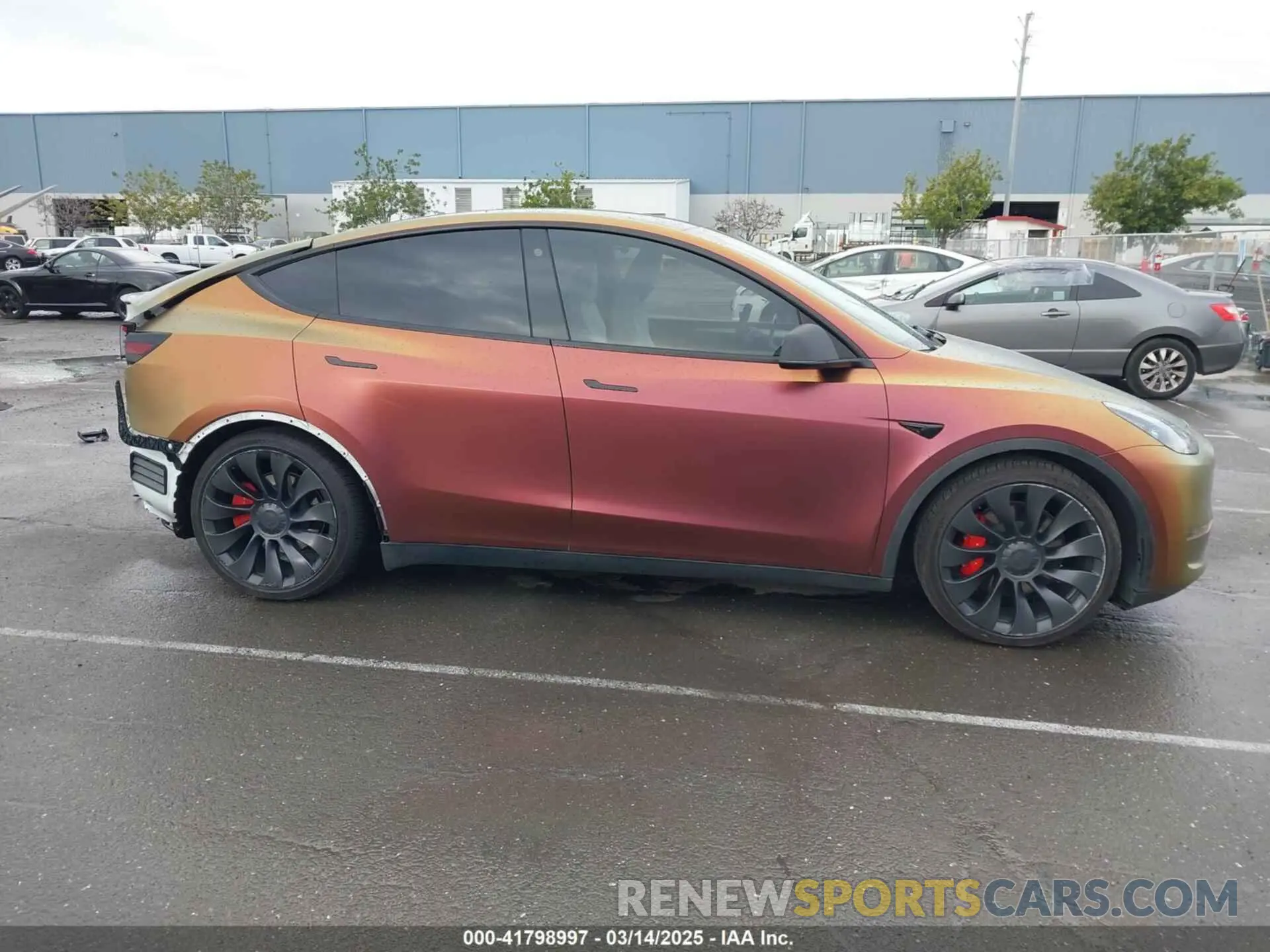 13 Фотография поврежденного автомобиля 7SAYGDEF4PF738885 TESLA MODEL Y 2023