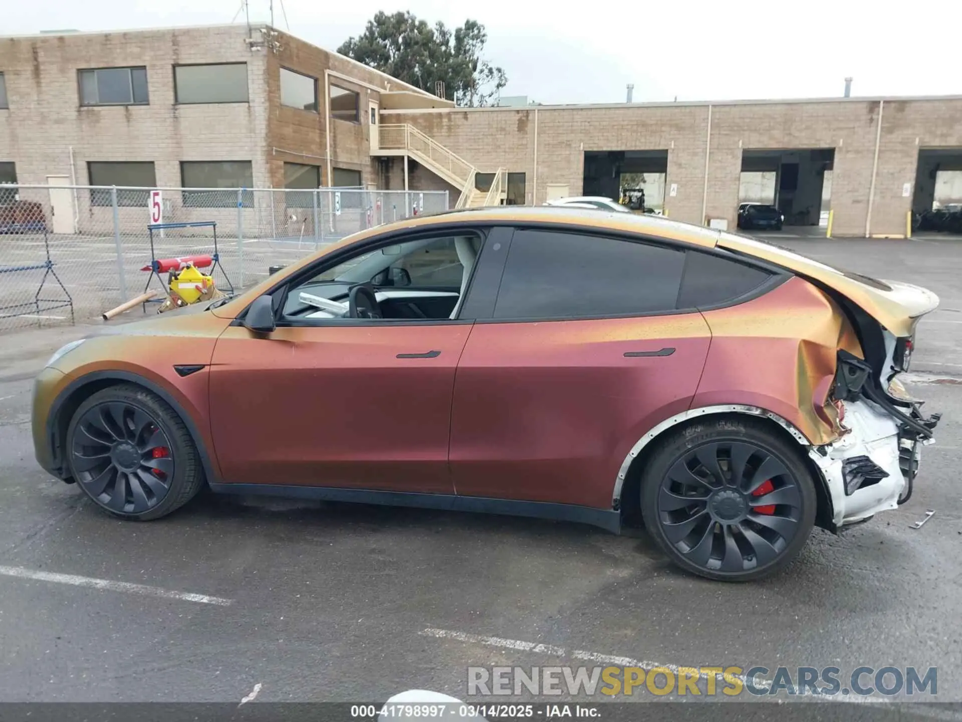 14 Фотография поврежденного автомобиля 7SAYGDEF4PF738885 TESLA MODEL Y 2023