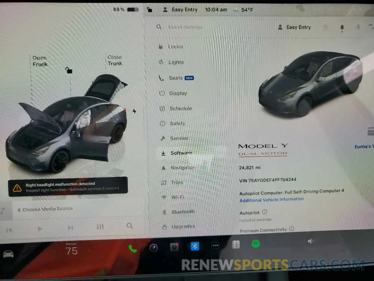 9 Photograph of a damaged car 7SAYGDEF4PF794244 TESLA MODEL Y 2023
