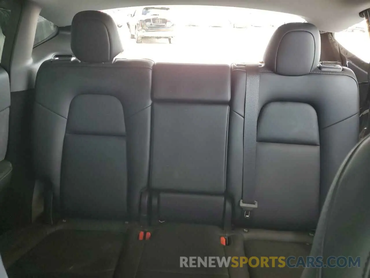 10 Photograph of a damaged car 7SAYGDEF4PF873641 TESLA MODEL Y 2023