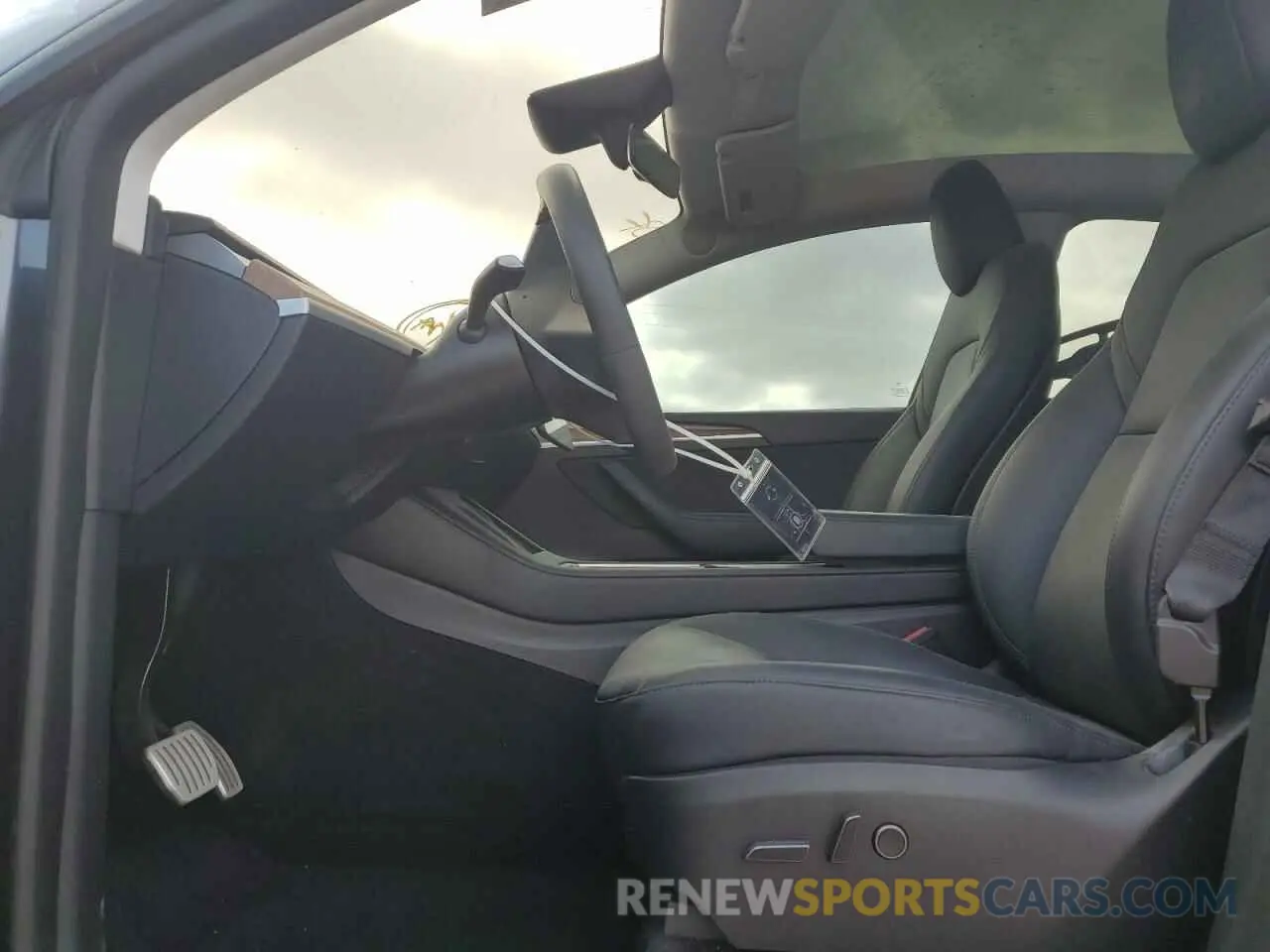 7 Photograph of a damaged car 7SAYGDEF4PF873641 TESLA MODEL Y 2023