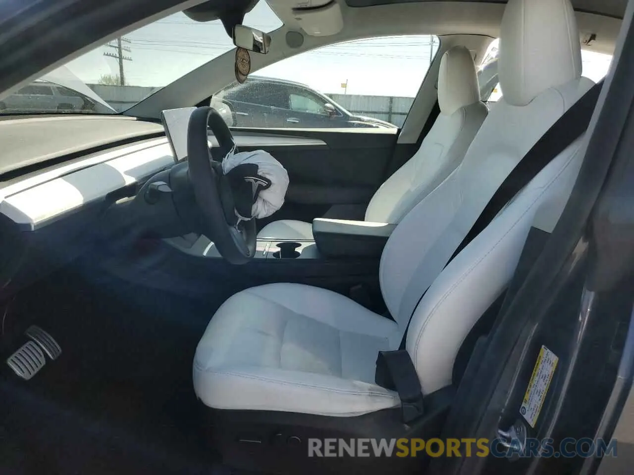 7 Photograph of a damaged car 7SAYGDEF4PF888804 TESLA MODEL Y 2023