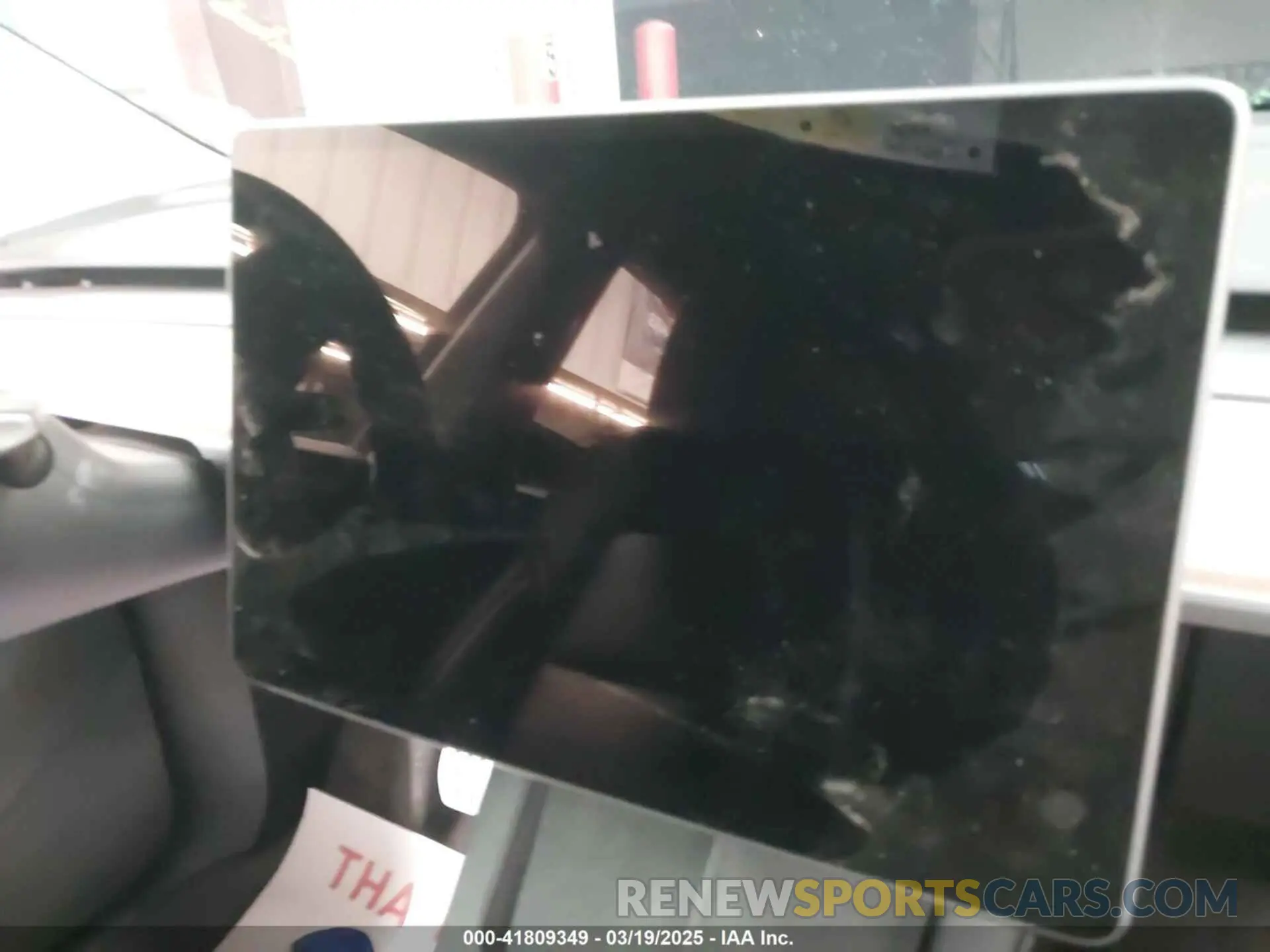 18 Photograph of a damaged car 7SAYGDEF5PF665560 TESLA MODEL Y 2023