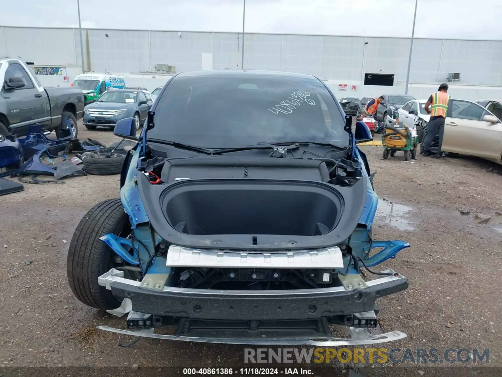 12 Photograph of a damaged car 7SAYGDEF5PF700663 TESLA MODEL Y 2023