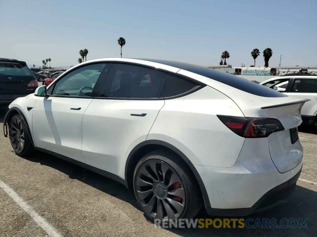 2 Photograph of a damaged car 7SAYGDEF5PF761026 TESLA MODEL Y 2023