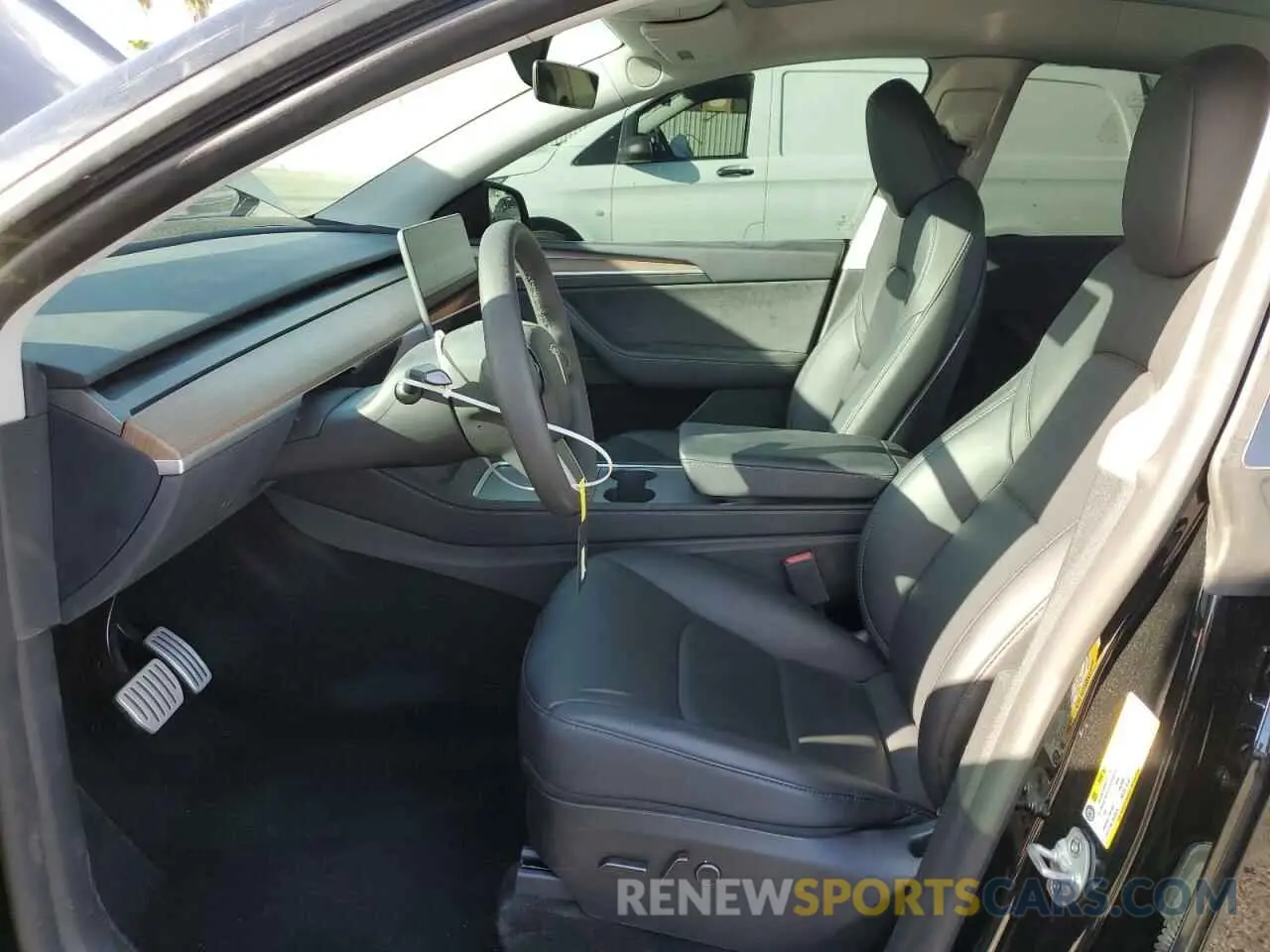 7 Photograph of a damaged car 7SAYGDEF5PF844083 TESLA MODEL Y 2023