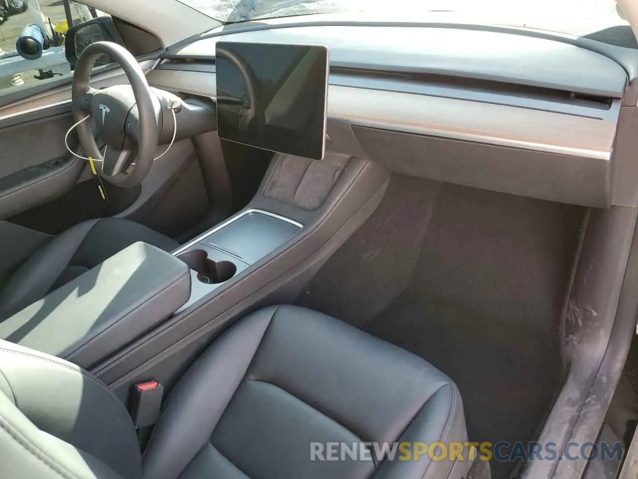 8 Photograph of a damaged car 7SAYGDEF5PF844083 TESLA MODEL Y 2023