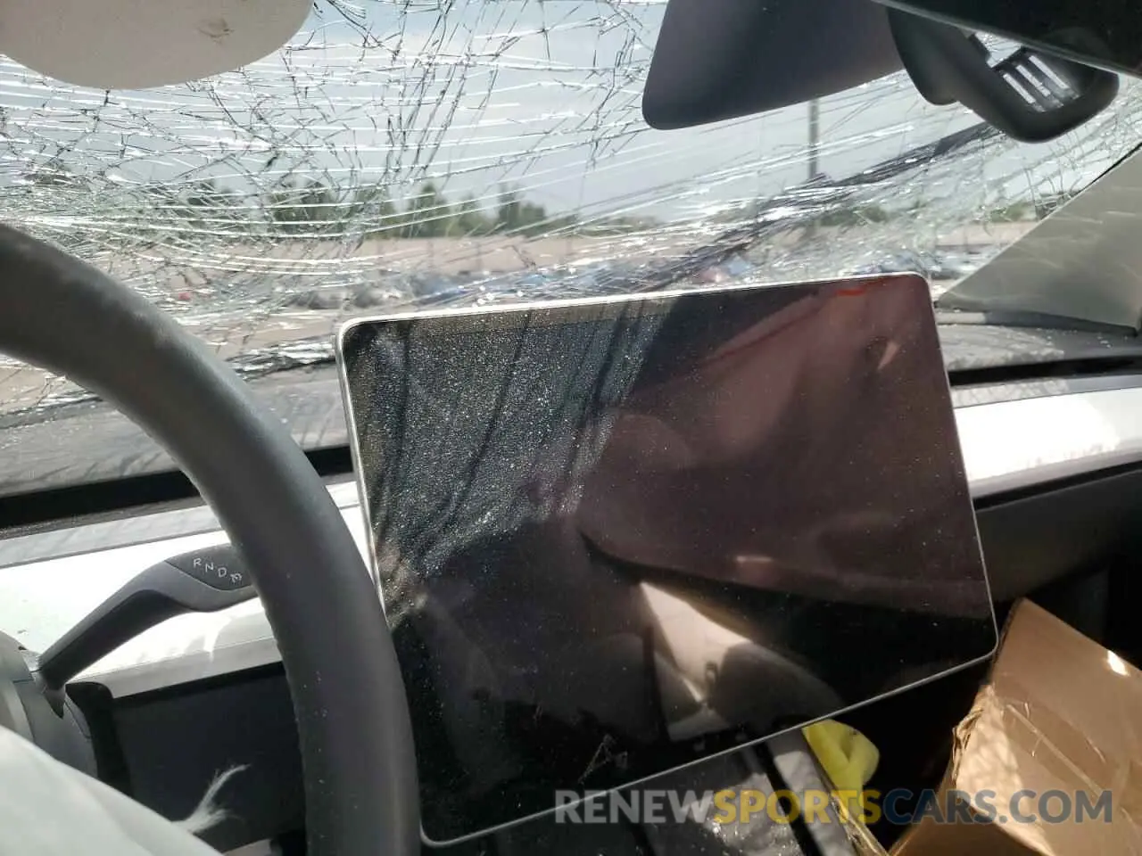 9 Photograph of a damaged car 7SAYGDEF5PF903519 TESLA MODEL Y 2023