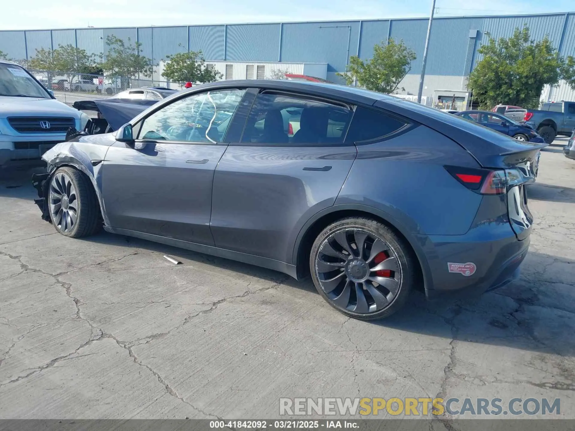 3 Фотография поврежденного автомобиля 7SAYGDEF5PF917338 TESLA MODEL Y 2023