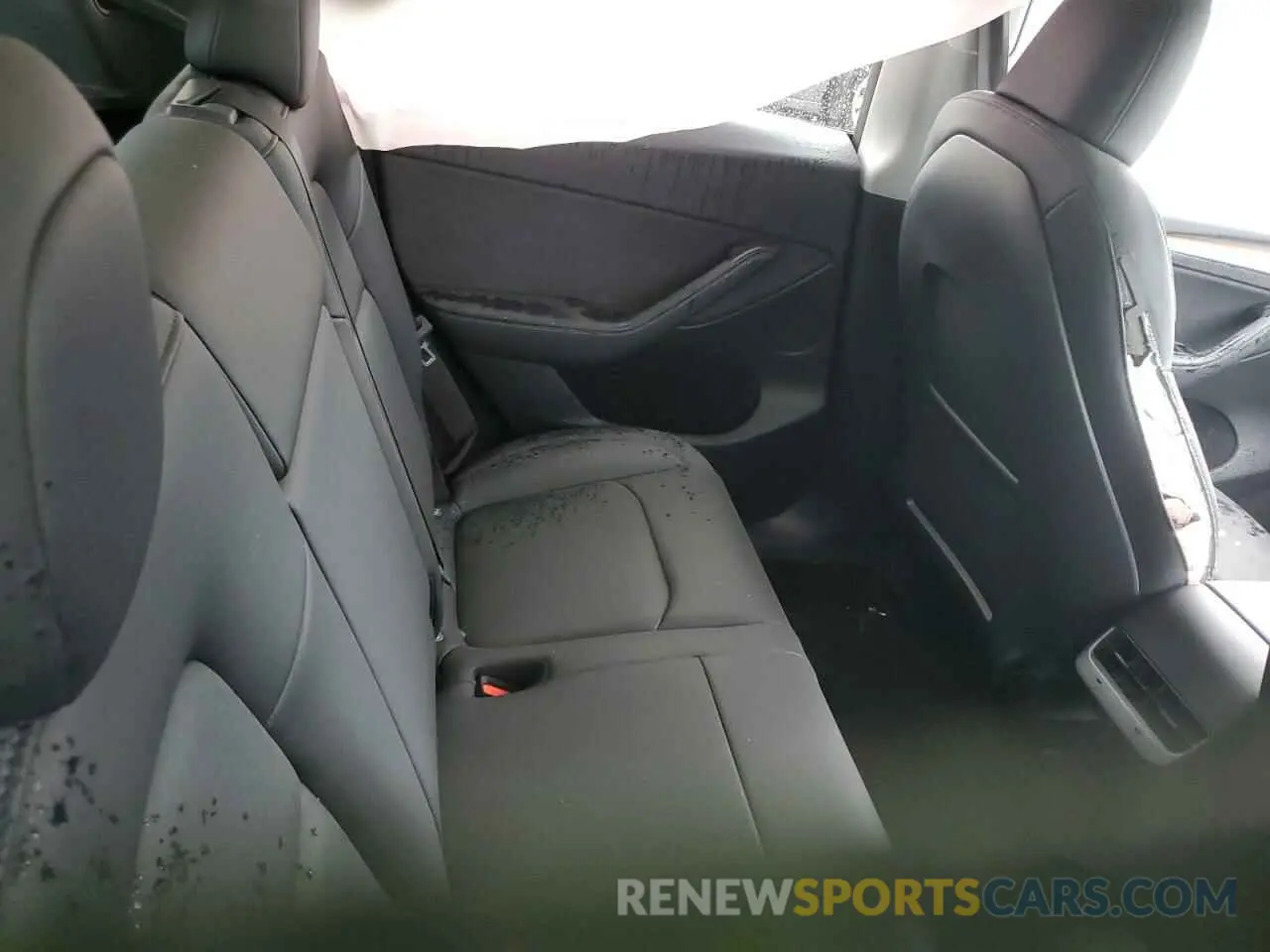 10 Photograph of a damaged car 7SAYGDEF5PF958617 TESLA MODEL Y 2023