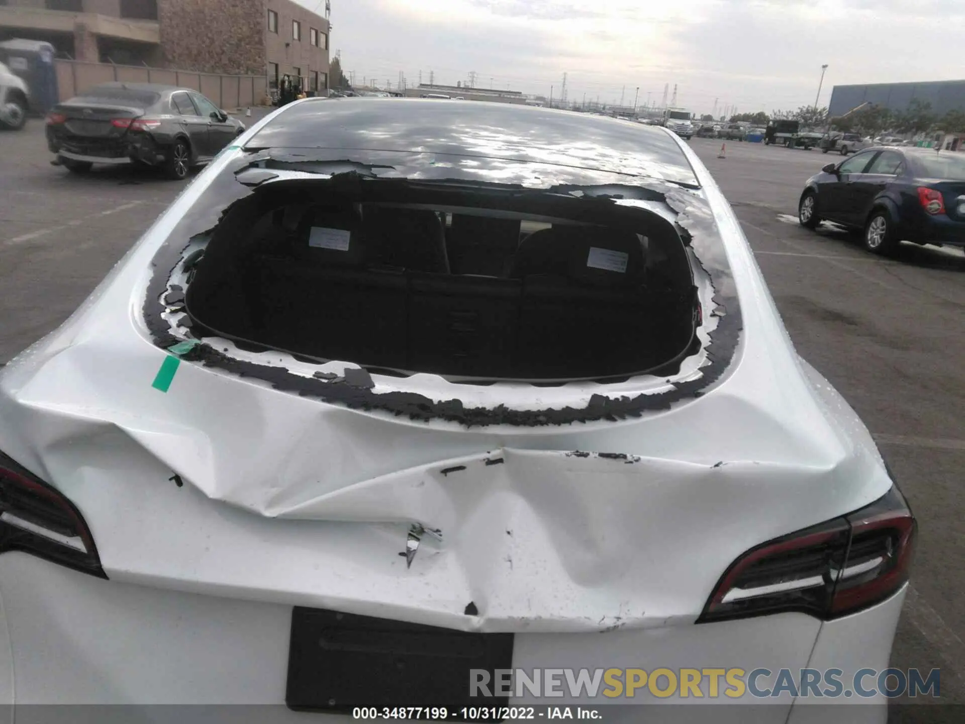 6 Photograph of a damaged car 7SAYGDEF6PF586009 TESLA MODEL Y 2023