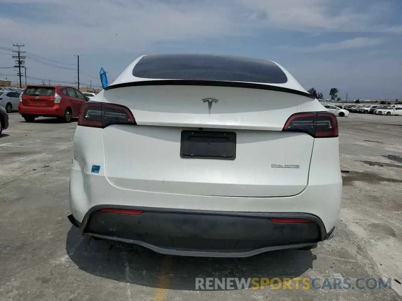 6 Photograph of a damaged car 7SAYGDEF6PF603410 TESLA MODEL Y 2023