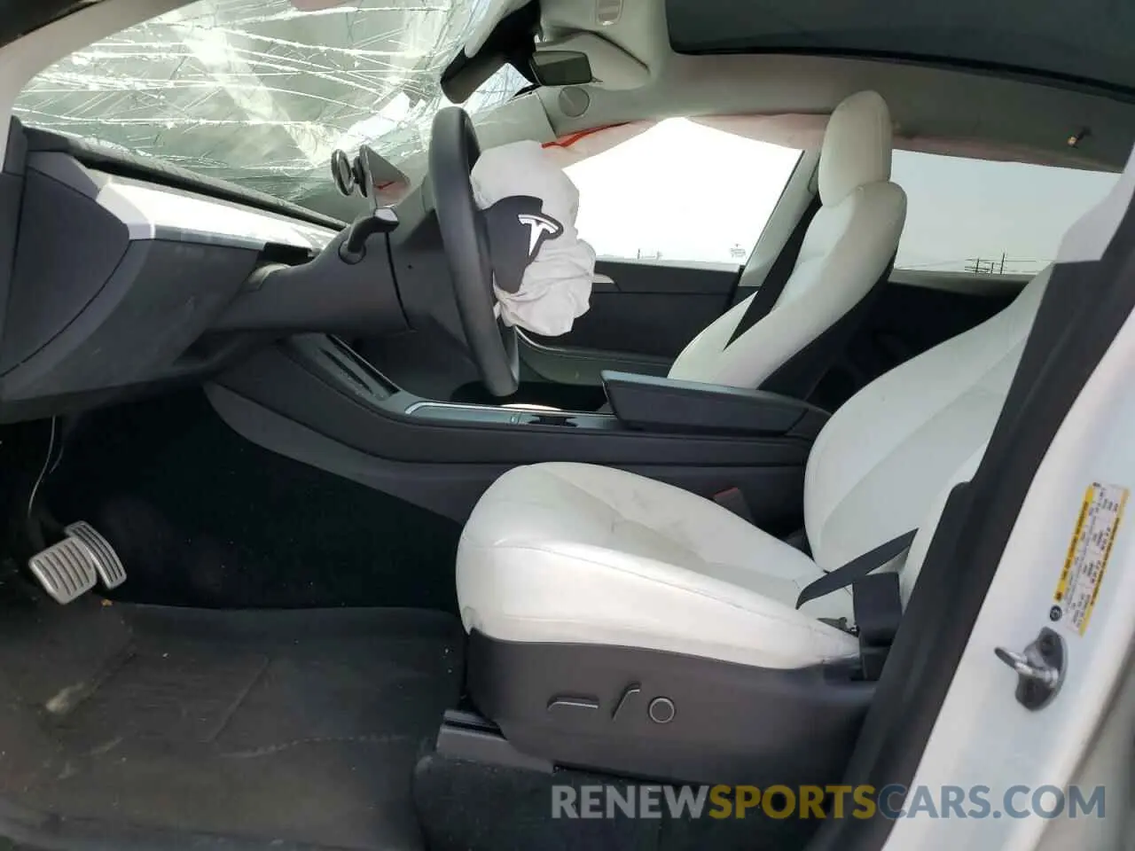 7 Photograph of a damaged car 7SAYGDEF6PF603410 TESLA MODEL Y 2023