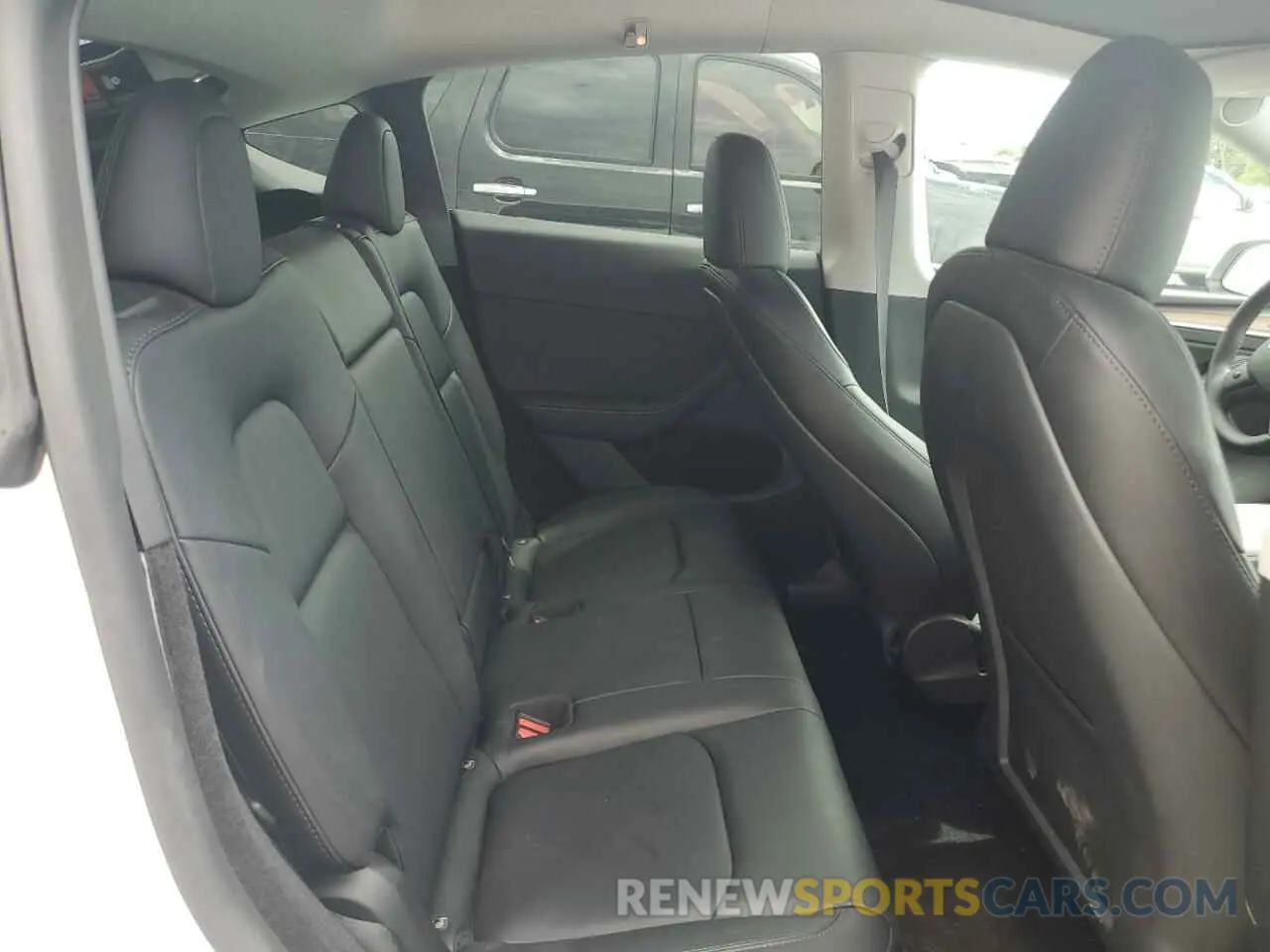 10 Photograph of a damaged car 7SAYGDEF6PF855657 TESLA MODEL Y 2023