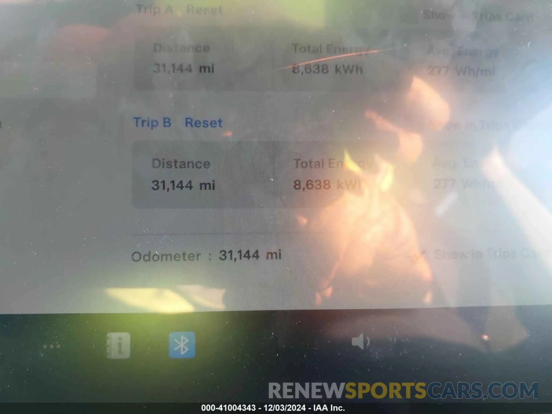 7 Photograph of a damaged car 7SAYGDEF6PF865153 TESLA MODEL Y 2023