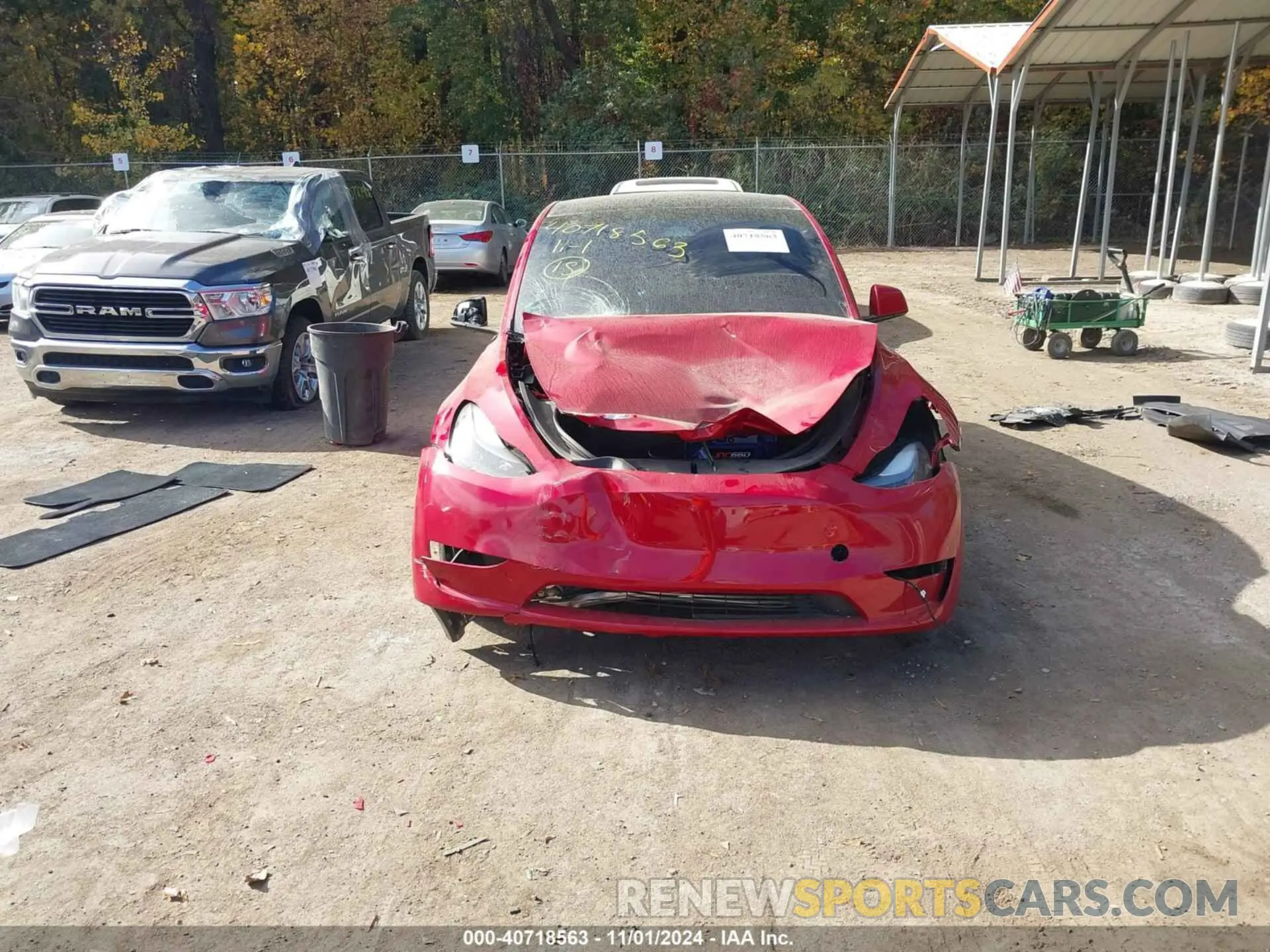 12 Photograph of a damaged car 7SAYGDEF6PF870935 TESLA MODEL Y 2023