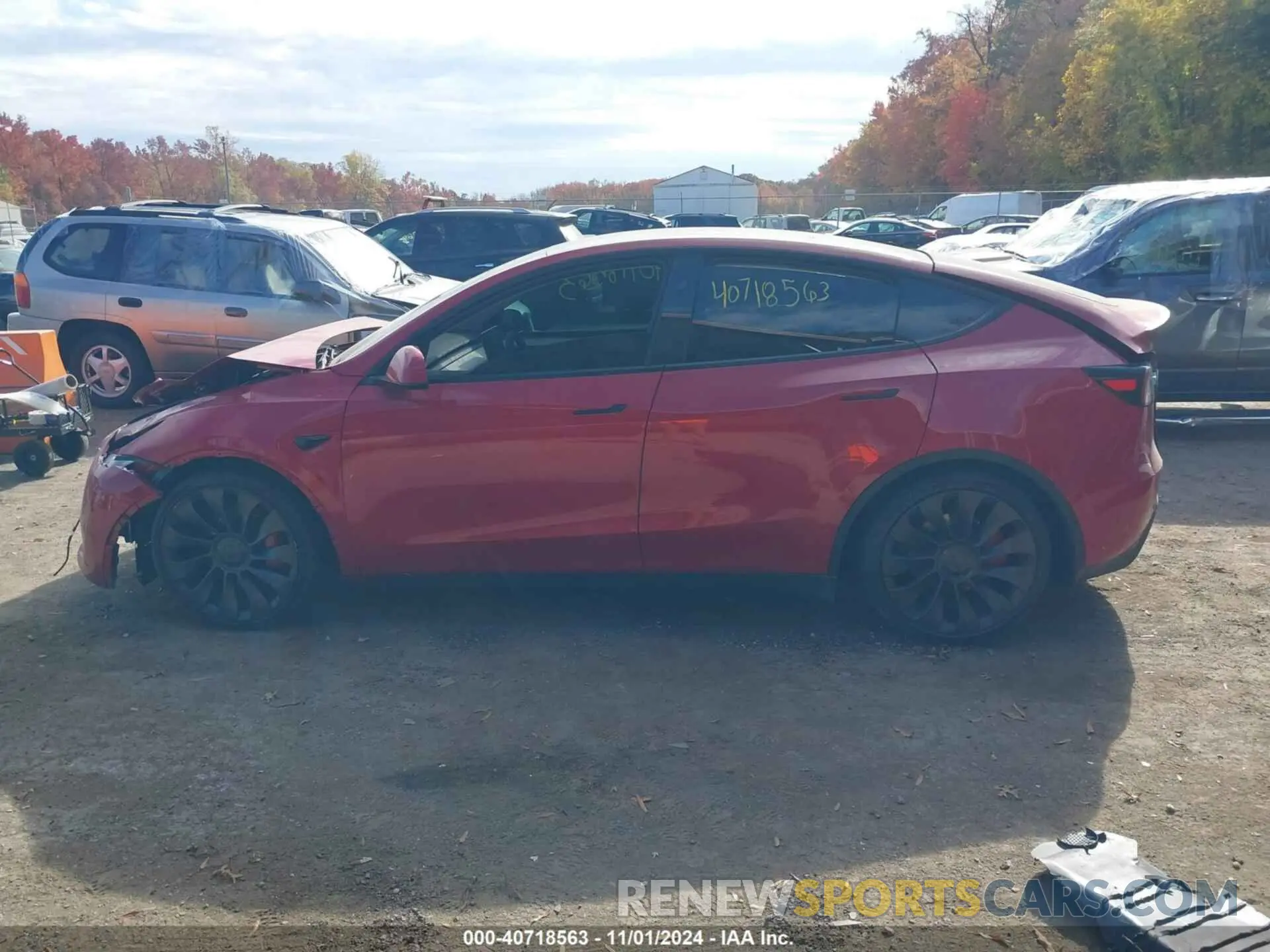 14 Photograph of a damaged car 7SAYGDEF6PF870935 TESLA MODEL Y 2023