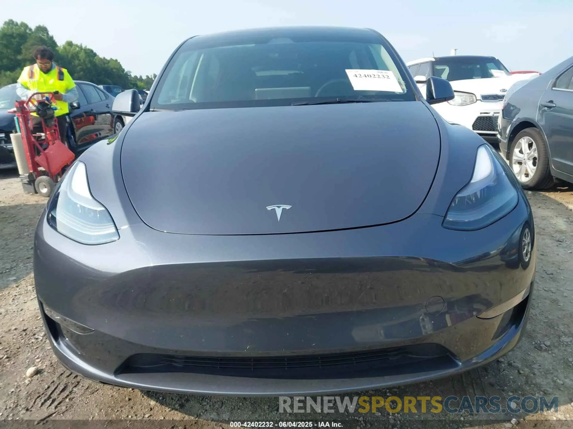 12 Photograph of a damaged car 7SAYGDEF6PF872801 TESLA MODEL Y 2023