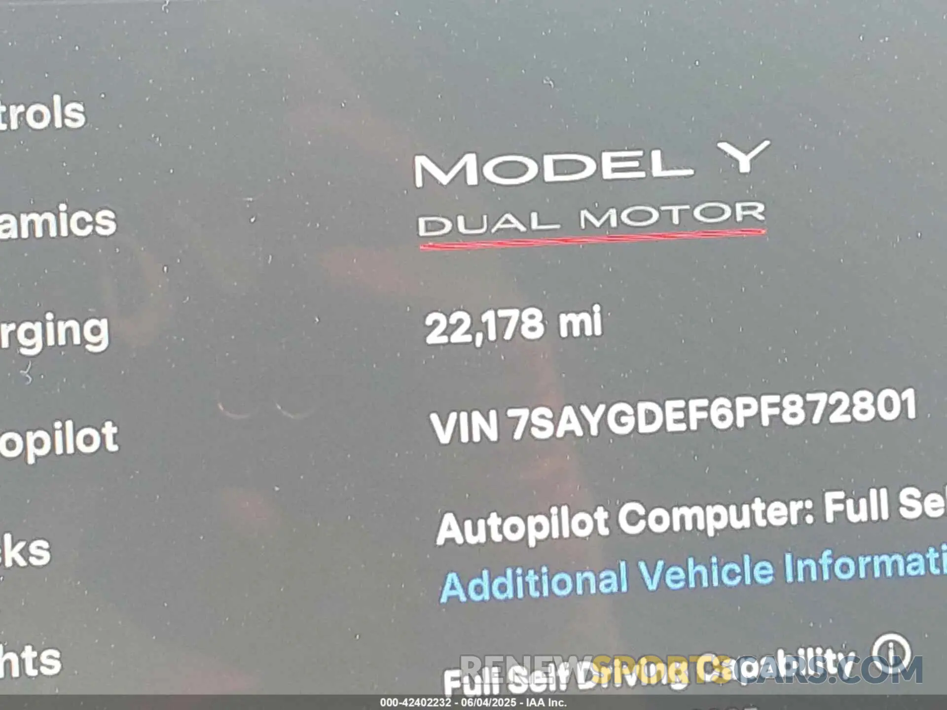15 Photograph of a damaged car 7SAYGDEF6PF872801 TESLA MODEL Y 2023