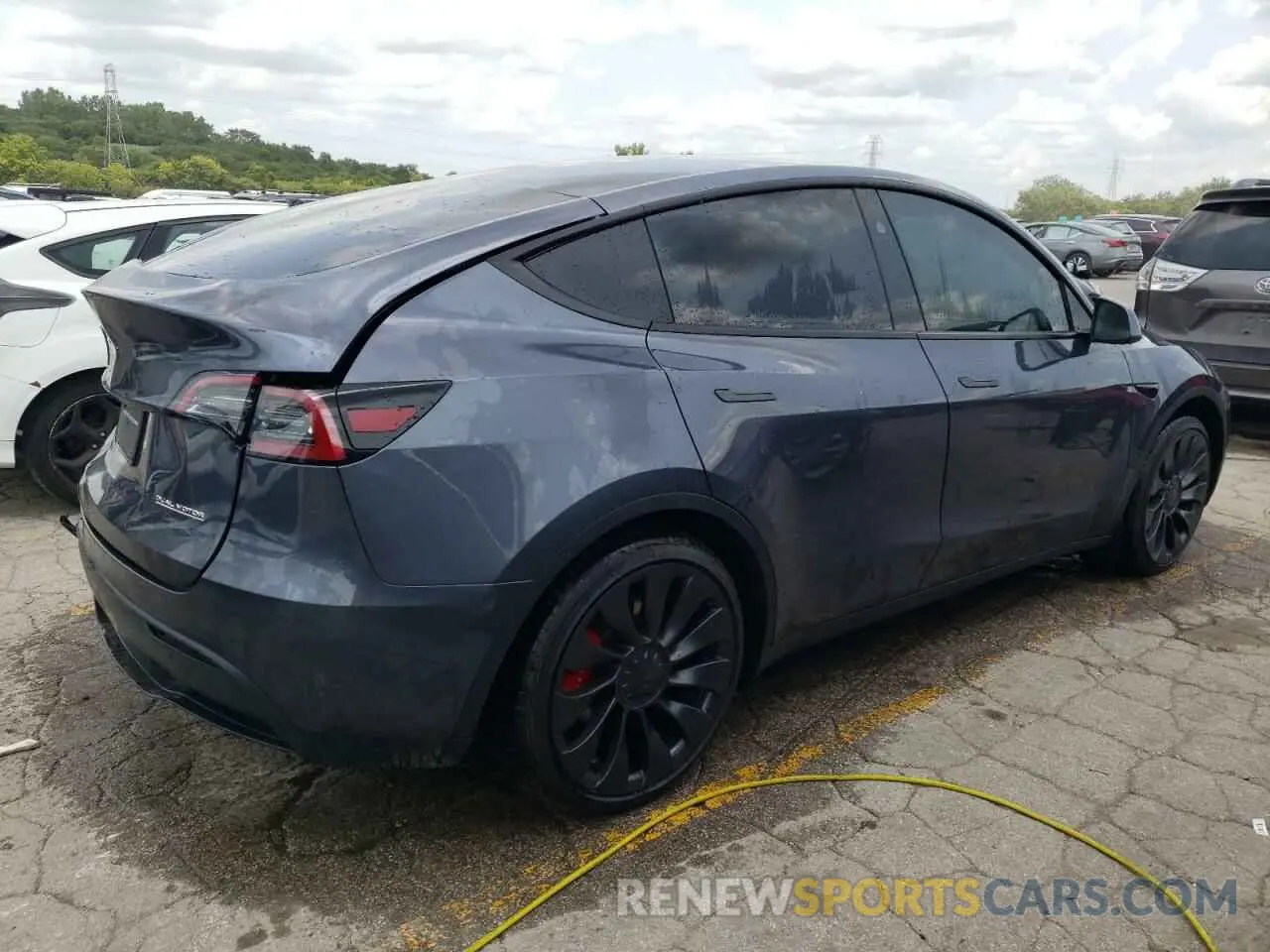 3 Photograph of a damaged car 7SAYGDEF6PF895866 TESLA MODEL Y 2023