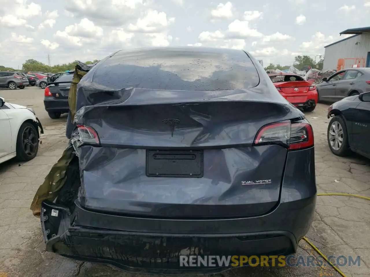 6 Photograph of a damaged car 7SAYGDEF6PF895866 TESLA MODEL Y 2023