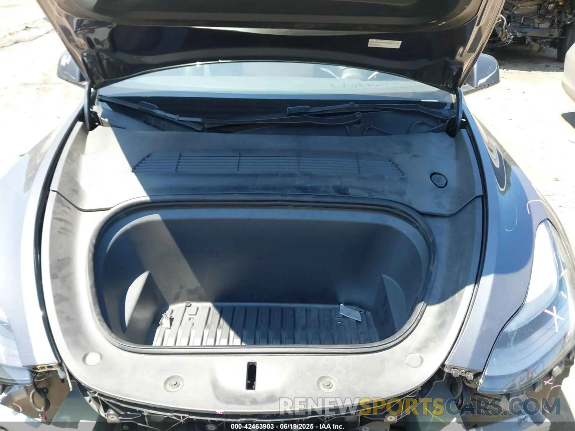 10 Фотография поврежденного автомобиля 7SAYGDEF7PF700602 TESLA MODEL Y 2023