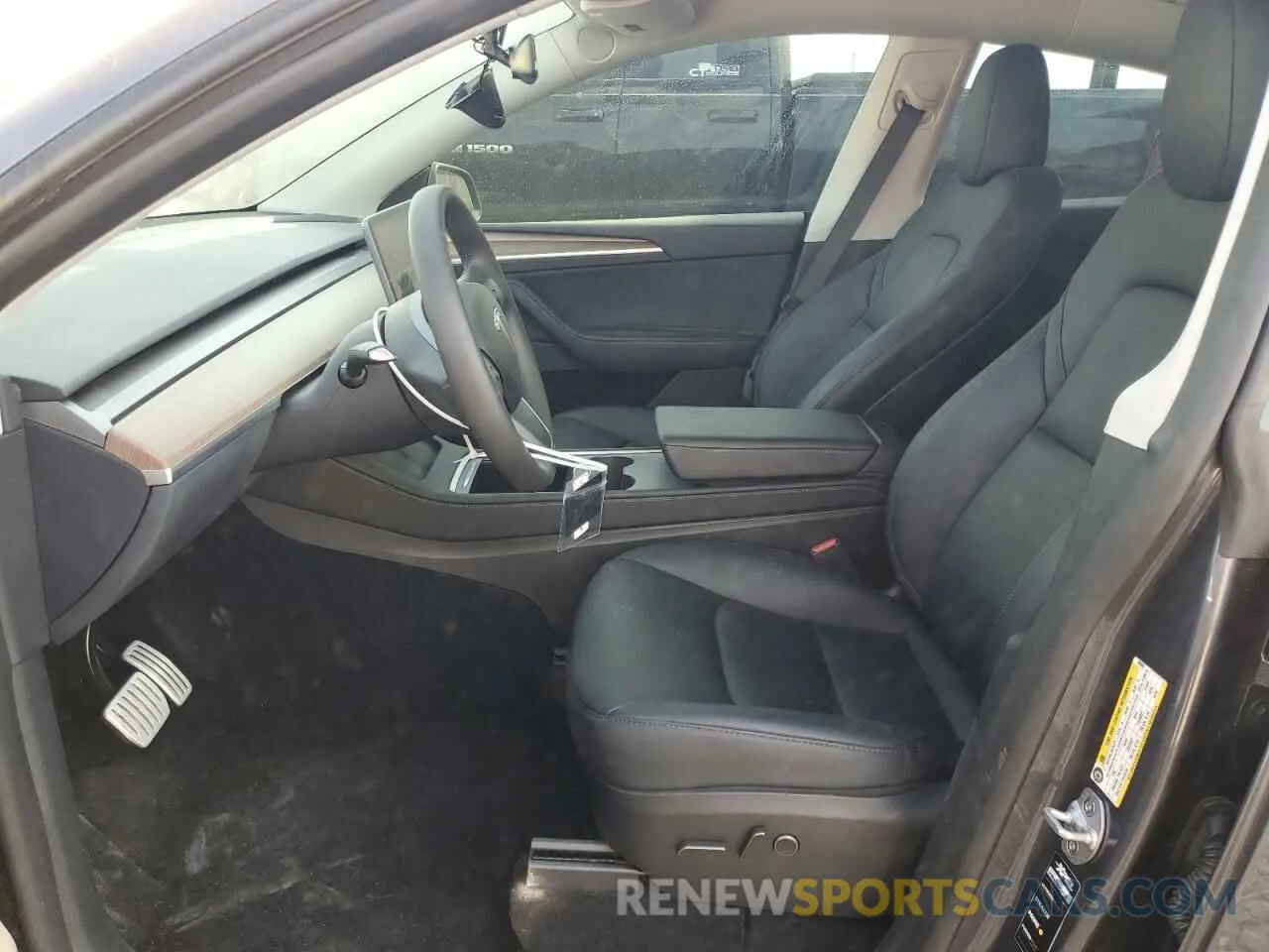 7 Photograph of a damaged car 7SAYGDEF7PF845560 TESLA MODEL Y 2023