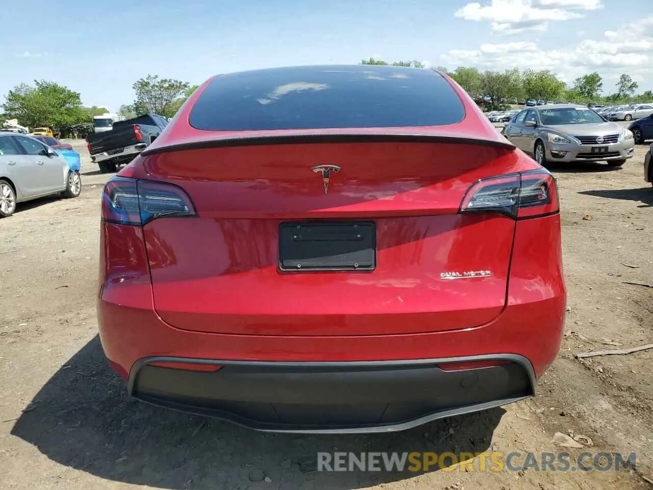 6 Photograph of a damaged car 7SAYGDEF7PF905305 TESLA MODEL Y 2023