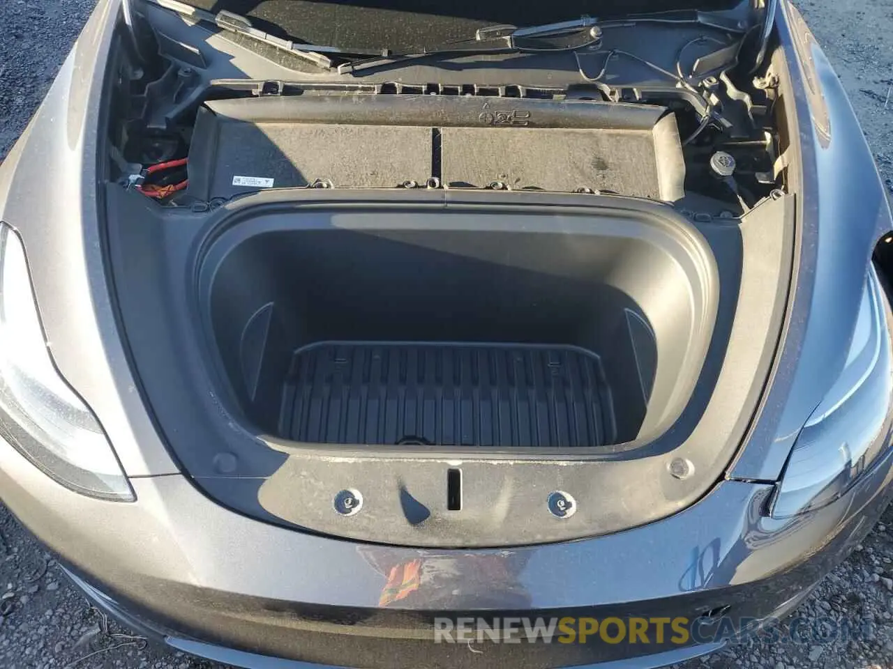 11 Photograph of a damaged car 7SAYGDEF7PF980277 TESLA MODEL Y 2023