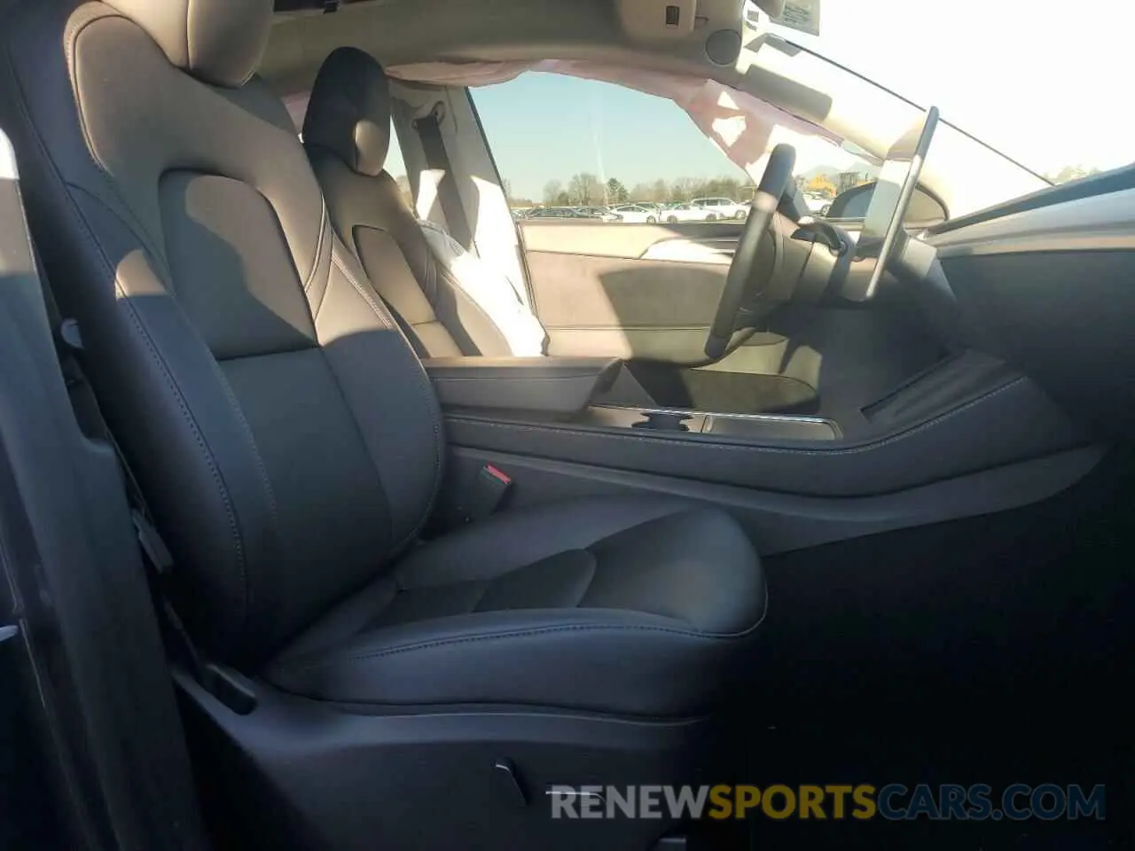 7 Photograph of a damaged car 7SAYGDEF7PF980277 TESLA MODEL Y 2023