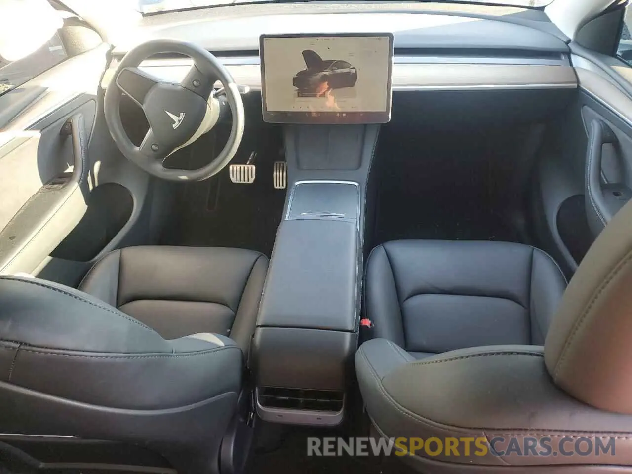 8 Photograph of a damaged car 7SAYGDEF7PF980277 TESLA MODEL Y 2023