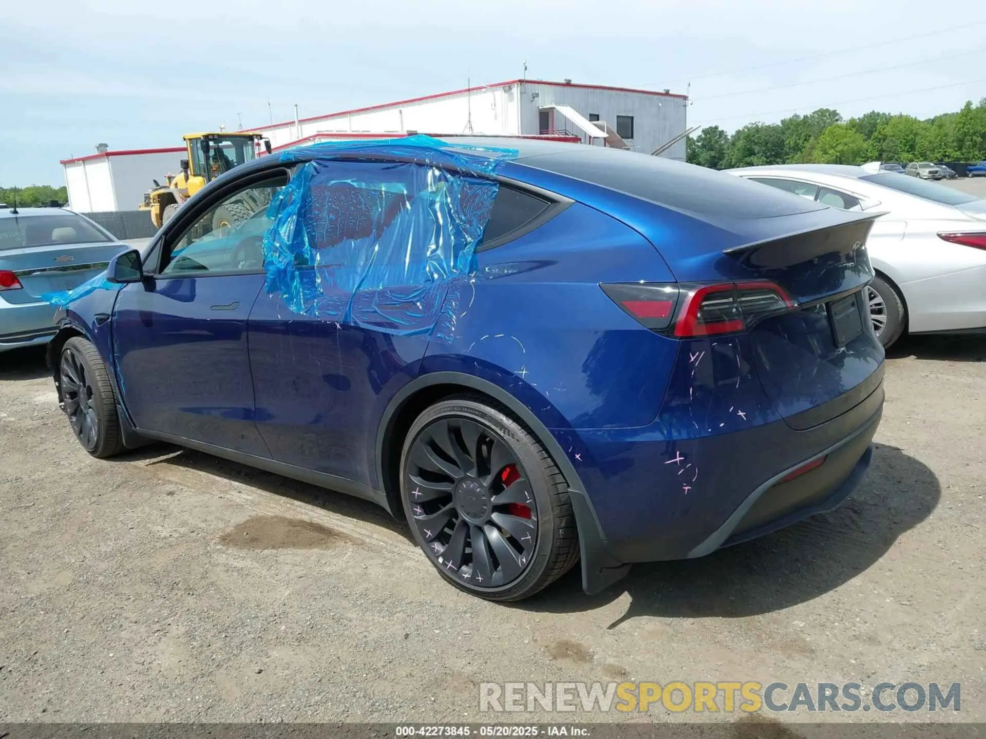 3 Photograph of a damaged car 7SAYGDEF8PF592152 TESLA MODEL Y 2023