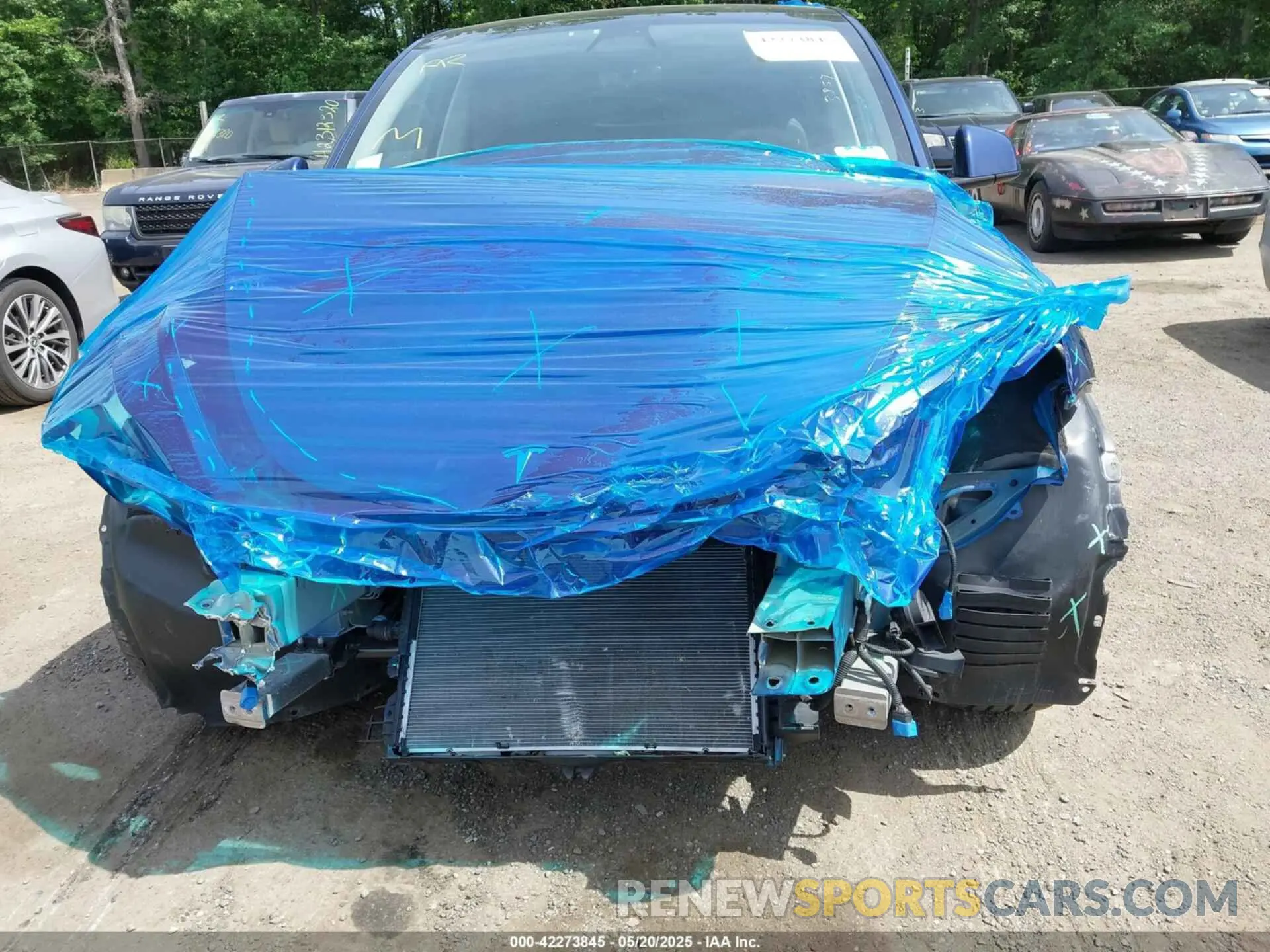 6 Photograph of a damaged car 7SAYGDEF8PF592152 TESLA MODEL Y 2023