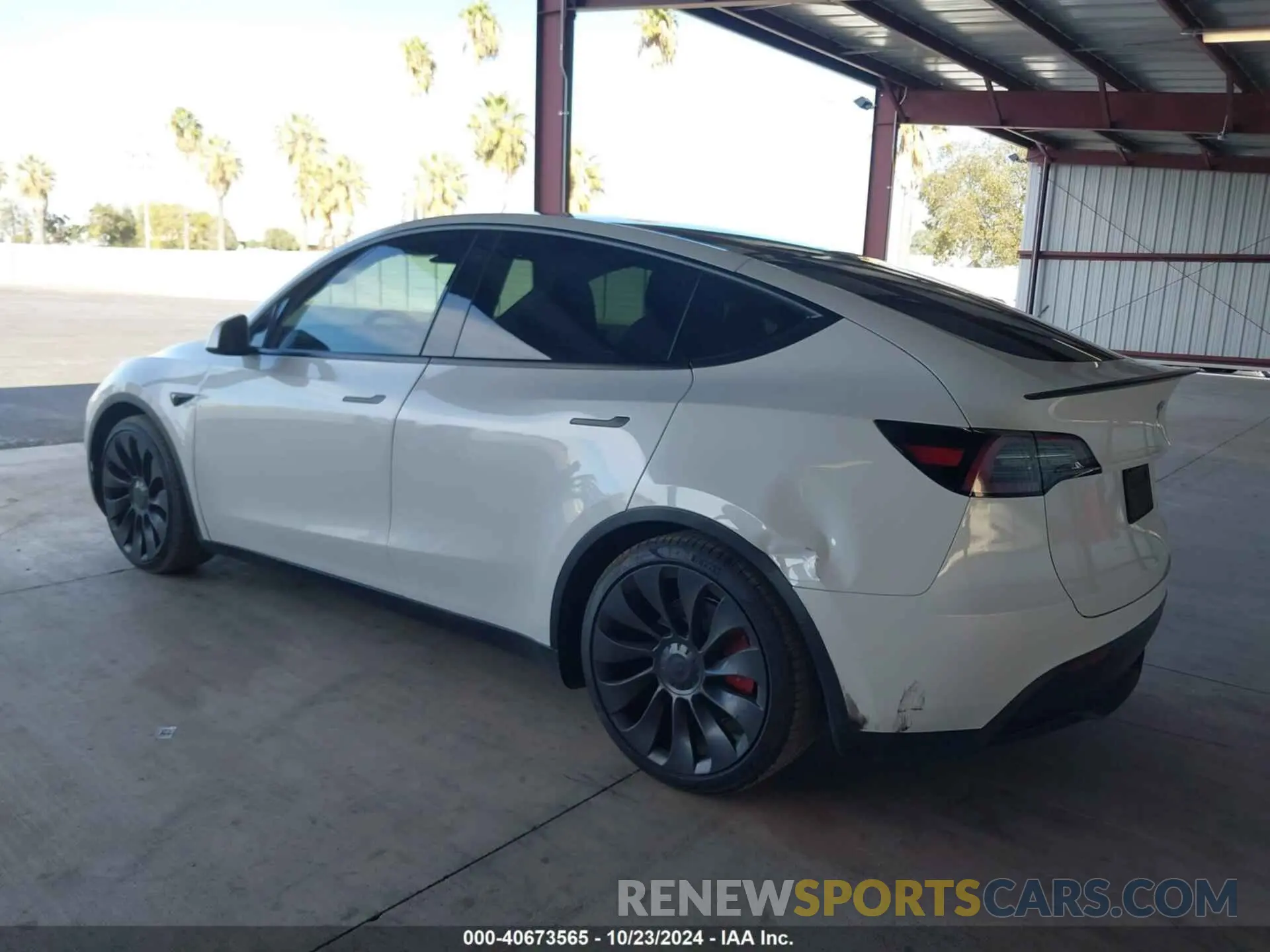 3 Photograph of a damaged car 7SAYGDEF8PF740641 TESLA MODEL Y 2023