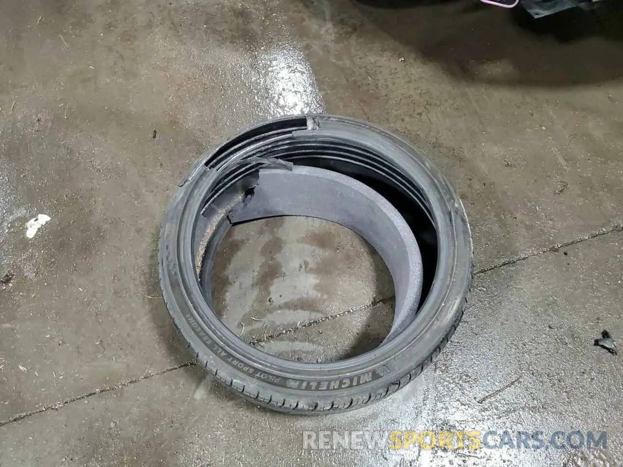 14 Photograph of a damaged car 7SAYGDEF8PF833109 TESLA MODEL Y 2023