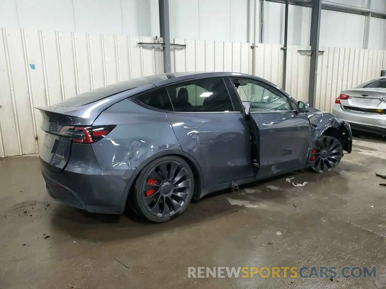 3 Photograph of a damaged car 7SAYGDEF8PF833109 TESLA MODEL Y 2023