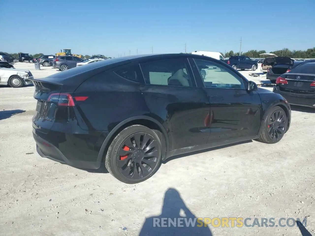 3 Photograph of a damaged car 7SAYGDEF8PF921402 TESLA MODEL Y 2023