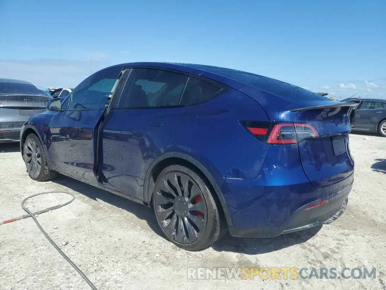 2 Фотография поврежденного автомобиля 7SAYGDEF9PF633369 TESLA MODEL Y 2023