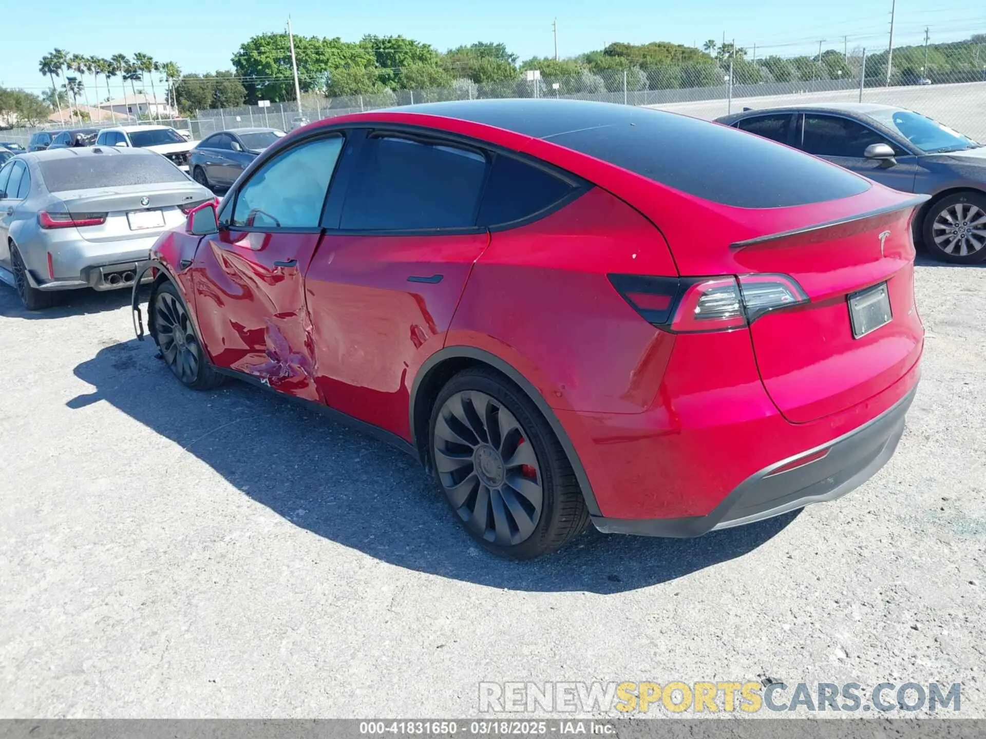 3 Фотография поврежденного автомобиля 7SAYGDEF9PF668137 TESLA MODEL Y 2023