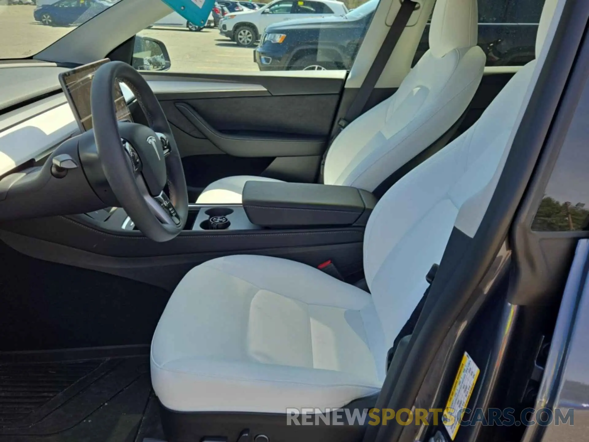 4 Фотография поврежденного автомобиля 7SAYGDEF9PF700567 TESLA MODEL Y 2023